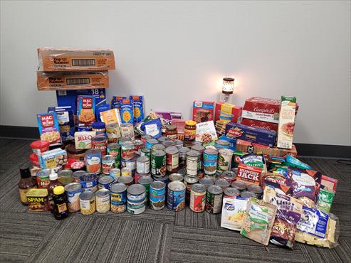 Weed Man Merrillville-Valparaiso Donates 754 Pounds of Food to Hobart Food Pantry